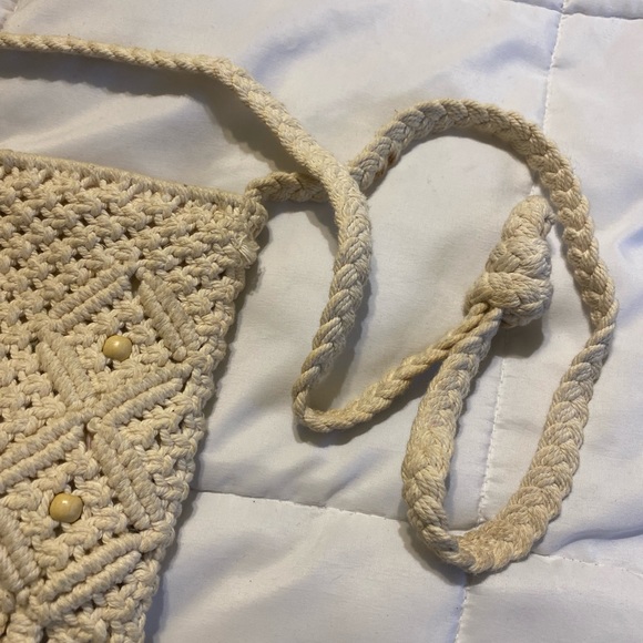 Forever 21 Women’s Knitted Crossbody/Shoulder Bag - Picture 5 of 10